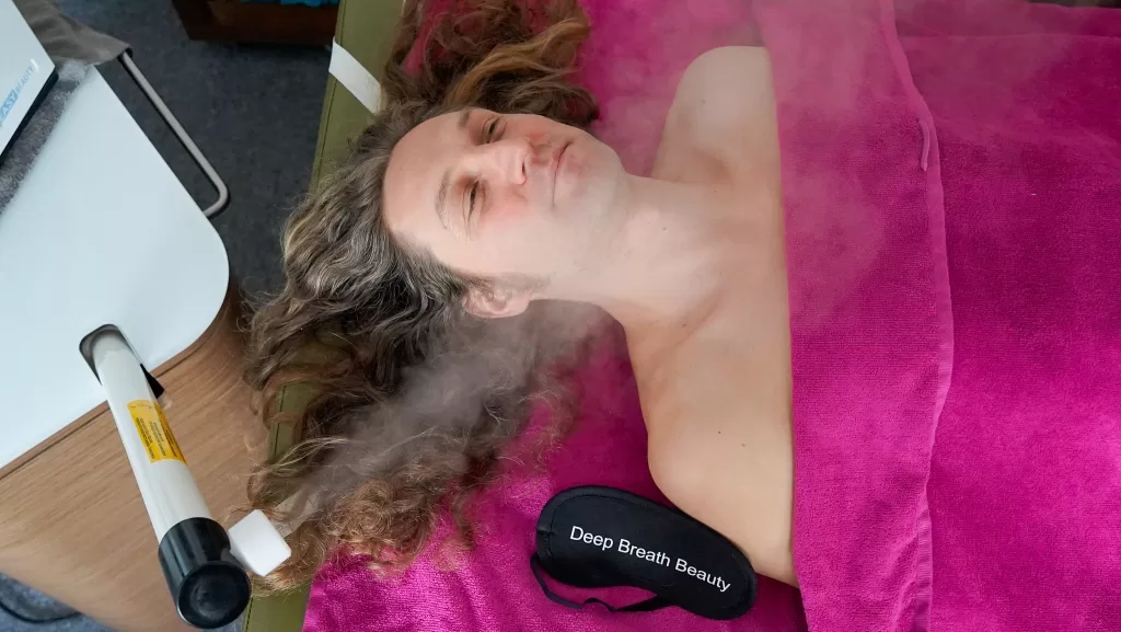Facial for men Amsterdam deep breath massage